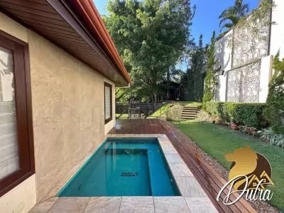 Morada dos Pinheiros Morada dos Pinheiros (Aldeia da Serra) 536m² 04 Dormitórios 04 Suítes 4 Vagas