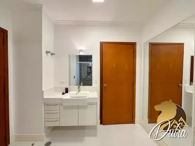 Morada dos Pinheiros Morada dos Pinheiros (Aldeia da Serra) 536m² 04 Dormitórios 04 Suítes 4 Vagas