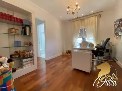 Lindenberg Caroline Mahal Panamby 350m² 04 Dormitórios 04 Suítes 4 Vagas