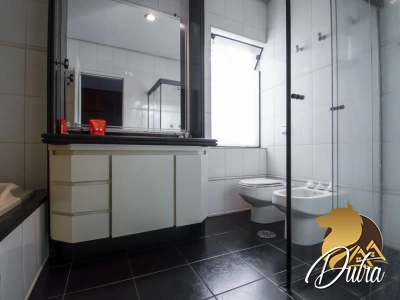 Padrão Moema 240m² 04 Dormitórios 02 Suítes 3 Vagas