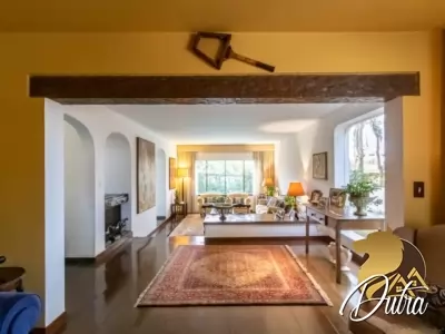 Padrão Alto de Pinheiros 421m² 04 Dormitórios 04 Suítes 4 Vagas