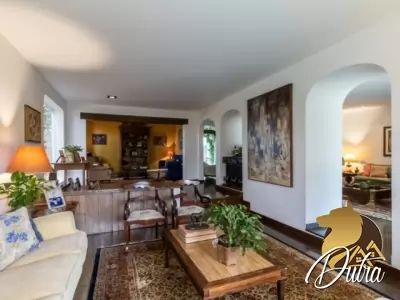 Padrão Alto de Pinheiros 421m² 04 Dormitórios 04 Suítes 4 Vagas