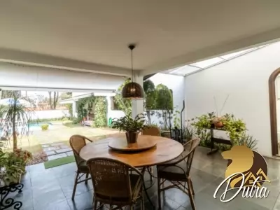 Padrão Alto de Pinheiros 421m² 04 Dormitórios 04 Suítes 4 Vagas