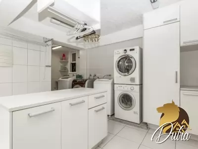 Padrão Brooklin 246m² 03 Dormitórios 02 Suítes 4 Vagas