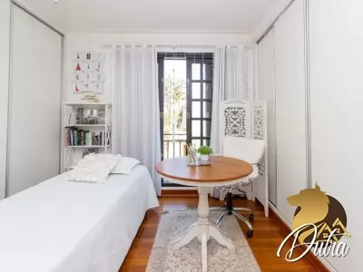 Padrão Jardim Marajoara 228m² 03 Dormitórios 02 Suítes 5 Vagas