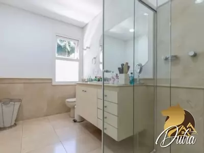 condominio vila verde Jardim Cordeiro 625m² 04 Dormitórios 04 Suítes 5 Vagas