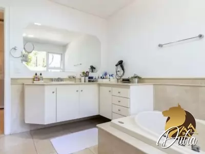 condominio vila verde Jardim Cordeiro 625m² 04 Dormitórios 04 Suítes 5 Vagas