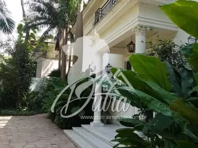Mansão Jardim Europa 1300m² 4 Suítes 16 Vagas