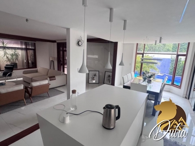 Padrão Jardim Riviera 292m² 03 Dormitórios 03 Suítes 4 Vagas