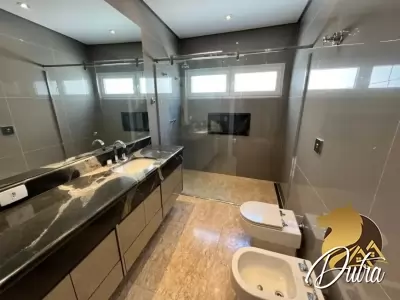 Padrão Jardim América 697m² 04 Dormitórios 04 Suítes 8 Vagas