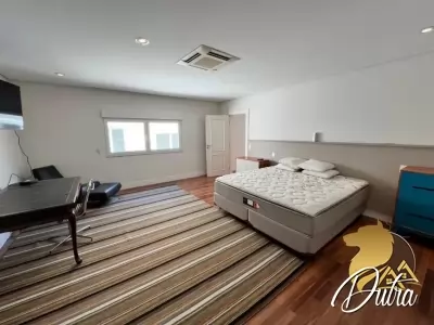 Padrão Jardim América 697m² 04 Dormitórios 04 Suítes 8 Vagas