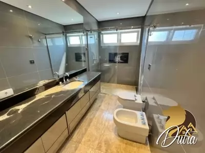 Padrão Jardim América 697m² 04 Dormitórios 04 Suítes 8 Vagas