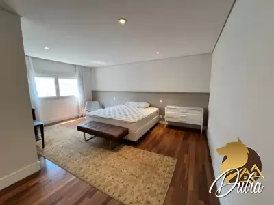 Padrão Jardim América 697m² 04 Dormitórios 04 Suítes 8 Vagas