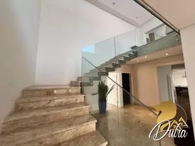 Padrão Jardim América 697m² 04 Dormitórios 04 Suítes 8 Vagas