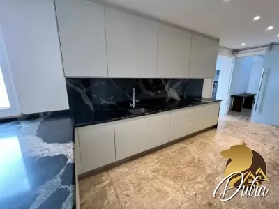 Padrão Jardim América 697m² 04 Dormitórios 04 Suítes 8 Vagas