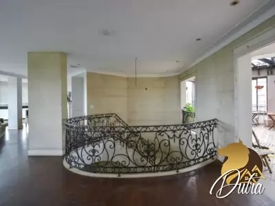 Saint Hilaire Paraíso 768m² 05 Dormitórios 05 Suítes 6 Vagas