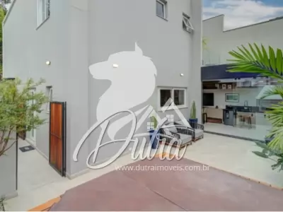 Padrão Granja Julieta 247m² 04 Dormitórios 04 Suítes 2 Vagas