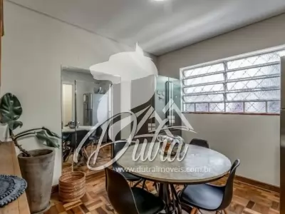 Padrão Jardim Europa 400m² 04 Dormitórios 02 Suítes 3 Vagas