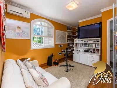 Padrão Alto de Pinheiros 413m² 05 Dormitórios 03 Suítes 4 Vagas