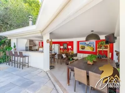 Padrão Alto de Pinheiros 413m² 05 Dormitórios 03 Suítes 4 Vagas