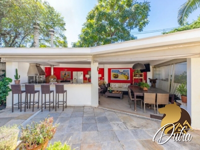 Padrão Alto de Pinheiros 413m² 05 Dormitórios 03 Suítes 4 Vagas