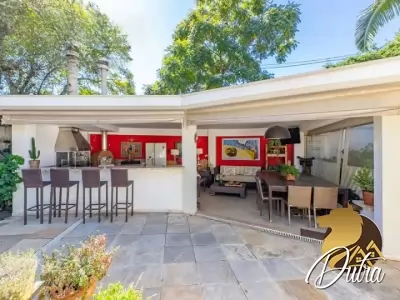 Padrão Alto de Pinheiros 413m² 05 Dormitórios 03 Suítes 4 Vagas