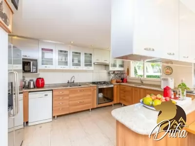 Padrão Alto de Pinheiros 413m² 05 Dormitórios 03 Suítes 4 Vagas