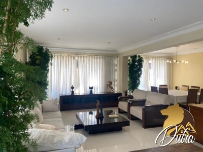 Padrão Campo Belo 682m² 03 Dormitórios 03 Suítes 8 Vagas