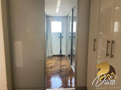 Padrão Campo Belo 682m² 03 Dormitórios 03 Suítes 8 Vagas