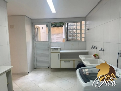 Padrão Campo Belo 682m² 03 Dormitórios 03 Suítes 8 Vagas