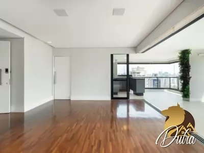 Araguari 561 Vila Uberabinha 184m² 03 Dormitórios 03 Suítes 3 Vagas