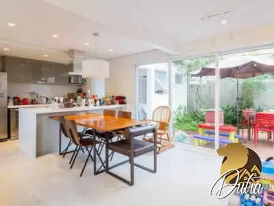 Casa de Vila Vila Olímpia Vila Olímpia 160m² 03 Dormitórios 03 Suítes 2 Vagas