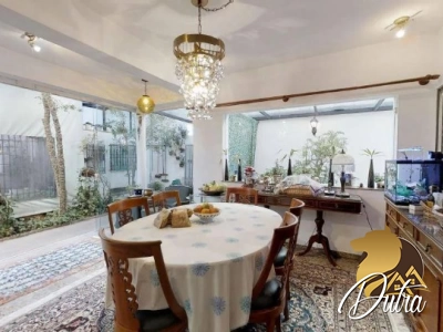 Padrão Planalto Paulista 238m² 05 Dormitórios 04 Suítes 2 Vagas