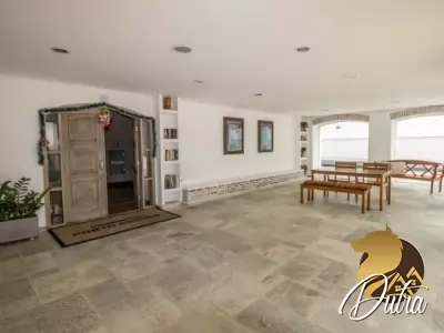 Edifício Porto Seguro Vila Nova Conceição 150m² 02 Dormitórios 01 Suítes 1 Vagas