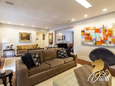 Piazza Del Colosso Indianópolis 210m² 04 Dormitórios 03 Suítes 4 Vagas