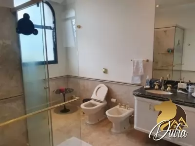 Cerqueira Cesar Cerqueira César 858m² 04 Dormitórios 04 Suítes 5 Vagas