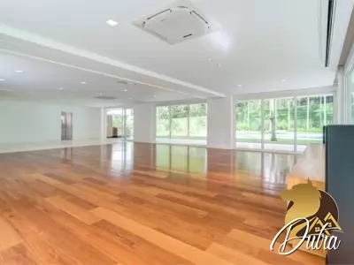 Casa de Condomínio Alto Da Boa Vista 867m² 04 Dormitórios 04 Suítes 8 Vagas