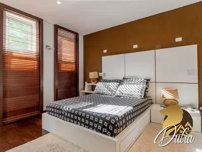 Alpha 10 Alphaville 1600m² 07 Dormitórios 05 Suítes 6 Vagas