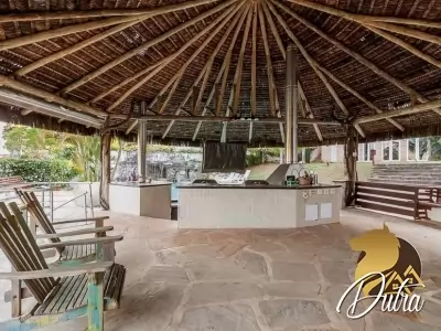 Alpha 10 Alphaville 1600m² 07 Dormitórios 05 Suítes 6 Vagas