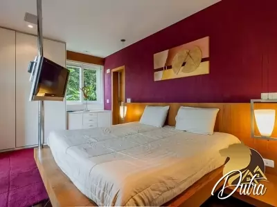 Alpha 10 Alphaville 1600m² 07 Dormitórios 05 Suítes 6 Vagas