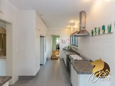 Maison Saint Valery Moema 600m² 04 Dormitórios 03 Suítes 4 Vagas