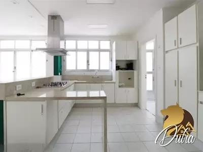 Casa na Vila Nova Conceição Vila Nova Conceição 482m² 05 Dormitórios 05 Suítes 10 Vagas