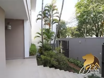 Casa na Vila Nova Conceição Vila Nova Conceição 482m² 05 Dormitórios 05 Suítes 10 Vagas