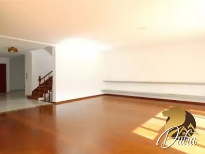 Casa na Vila Nova Conceição Vila Nova Conceição 482m² 05 Dormitórios 05 Suítes 10 Vagas