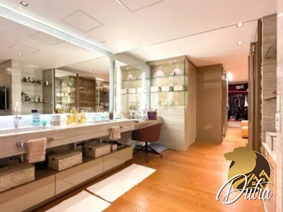 Edifício Moema Signature Vila Uberabinha 800m² 04 Dormitórios 04 Suítes 6 Vagas