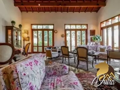 Padrão Alto de Pinheiros 256m² 03 Dormitórios 03 Suítes 4 Vagas