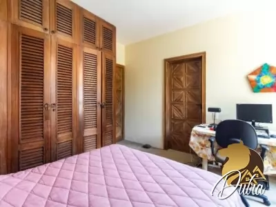 Padrão Jardim Paulista 650m² 04 Dormitórios 04 Suítes 5 Vagas