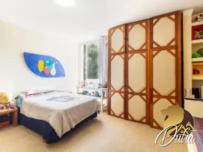 Padrão Jardim Paulista 650m² 04 Dormitórios 04 Suítes 5 Vagas