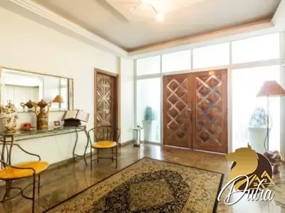 Padrão Jardim Paulista 650m² 04 Dormitórios 04 Suítes 5 Vagas