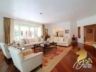 Padrão Santo Amaro 736m² 04 Dormitórios 04 Suítes 6 Vagas